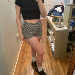 Checkered/seersucker(ish) shorts!